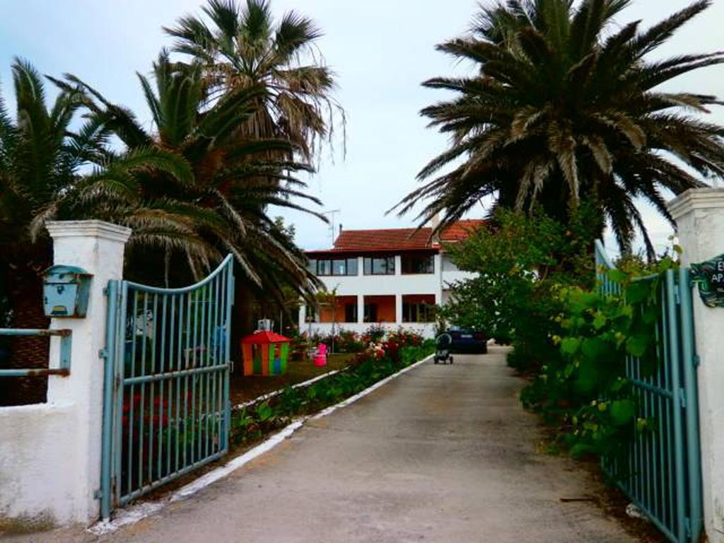 Eftichia Apartment Roda  Luaran gambar